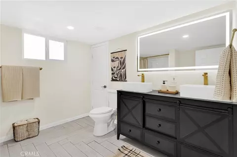 Bath - 14344 Central Rd, Apple Valley, CA 92307 photo 1 of 7