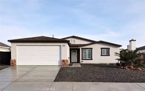 10580 Wakefield St E, Adelanto, CA 92301