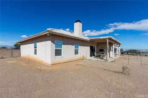 Exterior - 8605 Cantel Ct, Oak Hills, CA 92344 photo 7 of 9