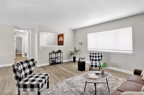 Living - 10616 Jamul, Apple Valley, CA 92308 photo 3 of 3