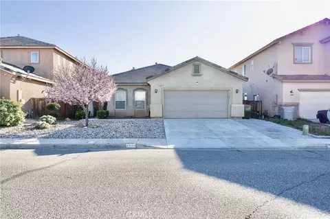 9382 Dragon Tree, Hesperia, CA 92344