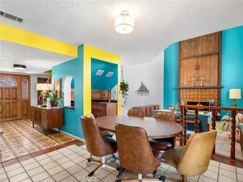Dining - 13916 Burning Tree Dr, Victorville, CA 92395 photo 2 of 4