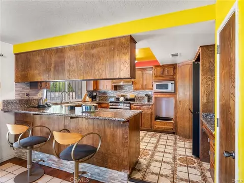 Kitchen - 13916 Burning Tree Dr, Victorville, CA 92395 photo 1 of 4
