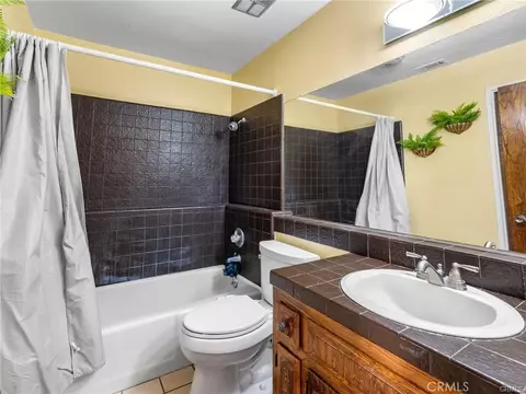 Bath - 13916 Burning Tree Dr, Victorville, CA 92395 photo 1 of 5