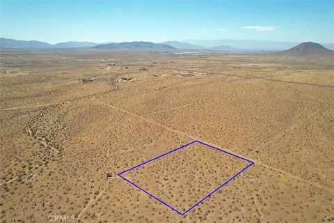 6 Kimshew St, Apple Valley, CA 92307 photo 8