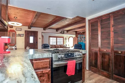 Kitchen - 875 D Ln, Big Bear City, CA 92314 photo 4 of 4