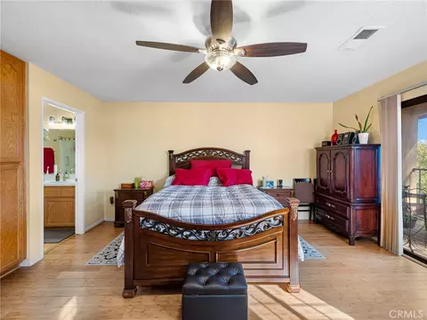 Bedroom - 19103 Frances, Apple Valley, CA 92308 photo 4 of 6