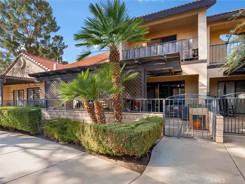 Exterior - 19103 Frances, Apple Valley, CA 92308 photo 8 of 9