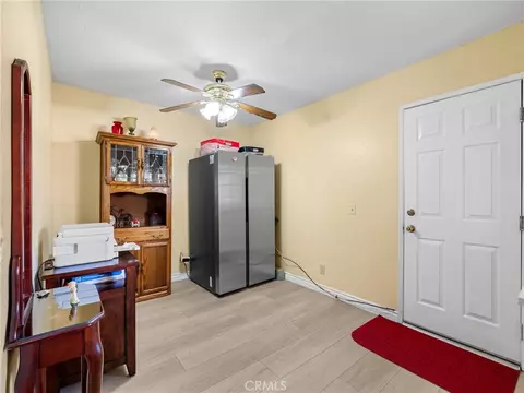 Entry Way - 19103 Frances, Apple Valley, CA 92308 photo 3 of 5