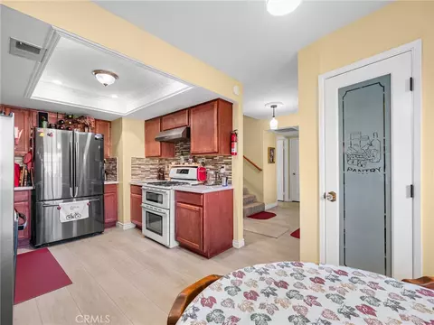 Kitchen - 19103 Frances, Apple Valley, CA 92308 photo 1 of 4