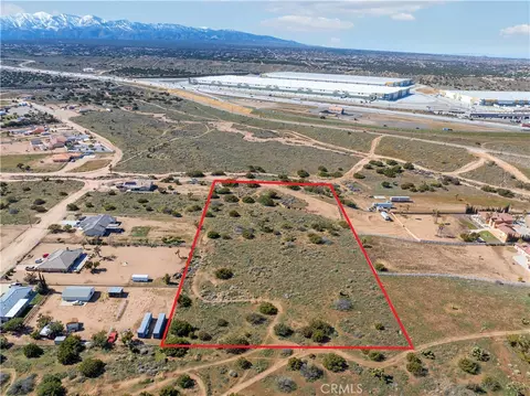 7971 Outpost Rd, Oak Hills, CA 92344