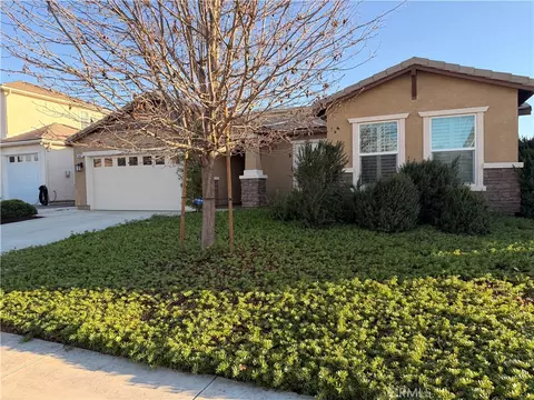 28481 Pear Blossom Ln, Moreno Valley, CA 92555