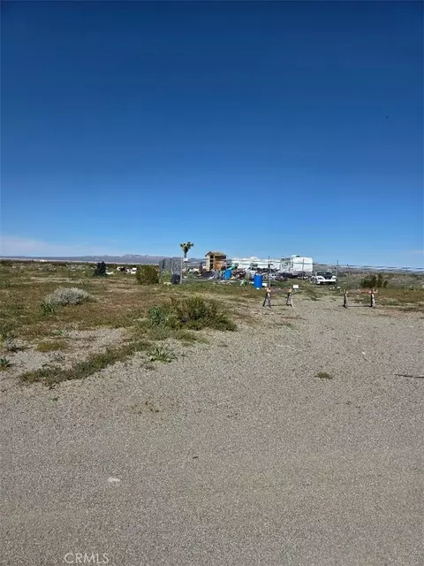 4454 Sandstone, Phelan, CA 92371 photo 2