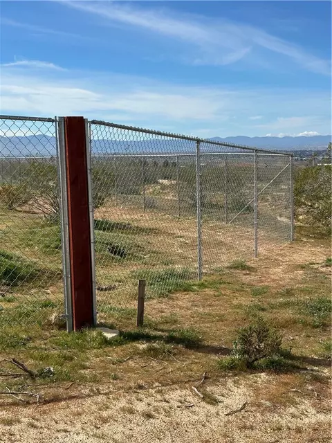 0 Chrysolite, Apple Valley, CA 92307 photo 7