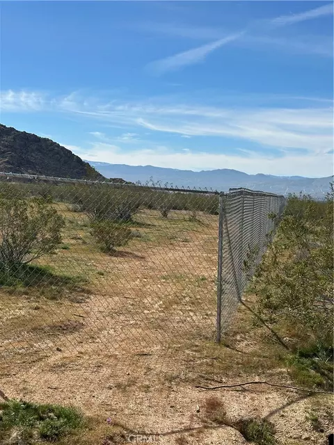 0 Chrysolite, Apple Valley, CA 92307 photo 6