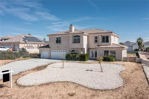 16245 Ridge View Dr, Apple Valley, CA 92307