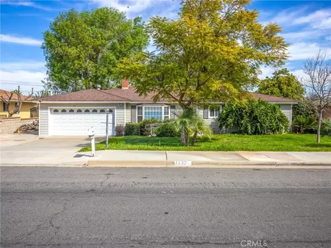 5137 Peacock, Riverside, CA 92505