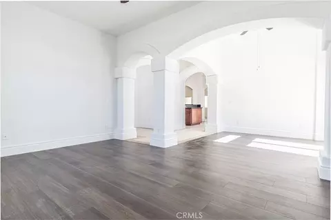 Living - 16233 Ridge View Dr, Apple Valley, CA 92307 photo 3 of 21