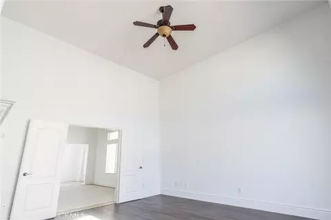 Living - 16233 Ridge View Dr, Apple Valley, CA 92307 photo 15 of 21