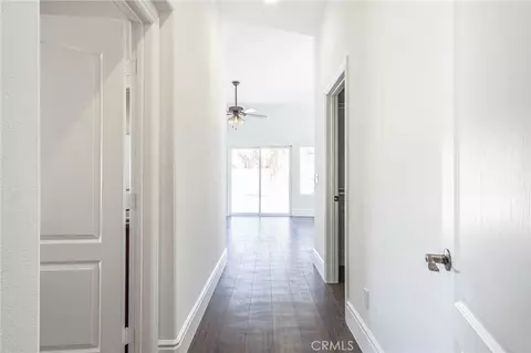 Entry Way - 16233 Ridge View Dr, Apple Valley, CA 92307 photo 3 of 4