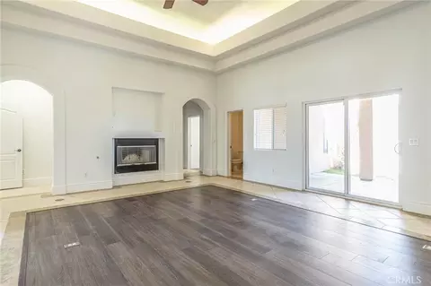 Living - 16233 Ridge View Dr, Apple Valley, CA 92307 photo 7 of 21