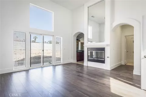 Living - 16233 Ridge View Dr, Apple Valley, CA 92307 photo 10 of 21