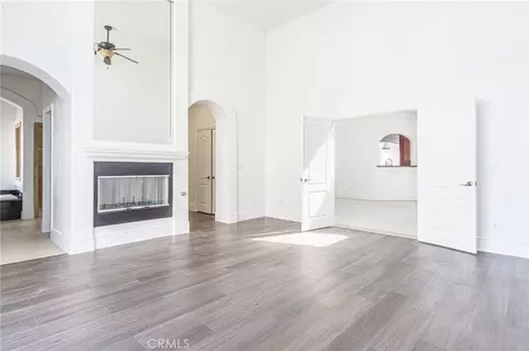 Living - 16233 Ridge View Dr, Apple Valley, CA 92307 photo 11 of 21