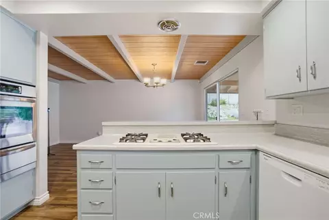 Kitchen - 15103 Wilson Ct, Apple Valley, CA 92307 photo 3 of 4