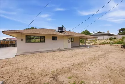 Exterior - 15103 Wilson Ct, Apple Valley, CA 92307 photo 6 of 8