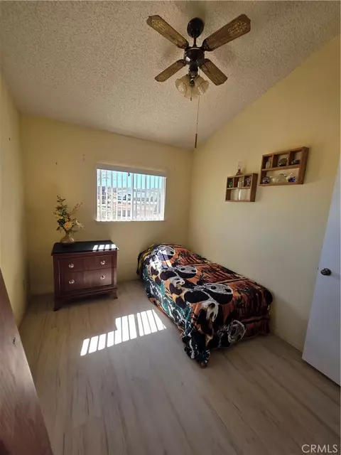 Bedroom - 5566 Oleta, Landers, CA 92285 photo 4 of 6