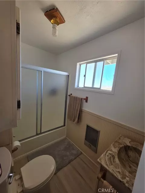 Bath - 5566 Oleta, Landers, CA 92285 photo 1 of 2