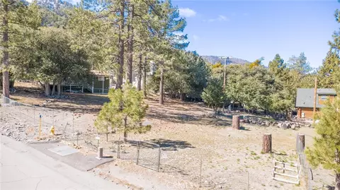 5370 Desert Vw, Wrightwood, CA 92397