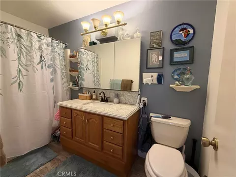 Bath - 800 S 1st, Barstow, CA 92311 photo 2 of 3