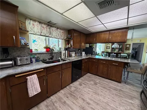 Kitchen - 800 S 1st, Barstow, CA 92311 photo 8 of 10