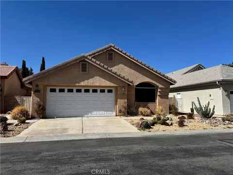 11220 Country Club Dr, Apple Valley, CA 92308