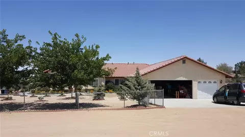 6320 Winter Park Dr, Phelan, CA 92371