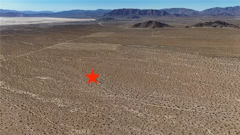 704 Haynes Rd, Lucerne Valley, CA 92356
