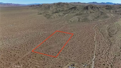 707 Piccolo Dr, Helendale, CA 92342