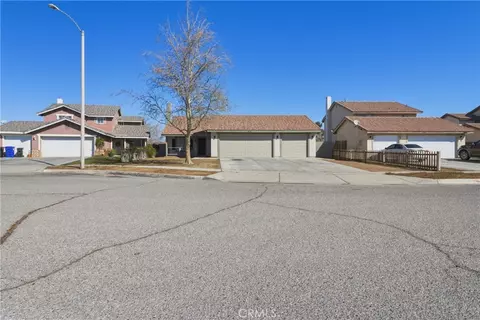 10736 Dove Ct, Adelanto, CA 92301