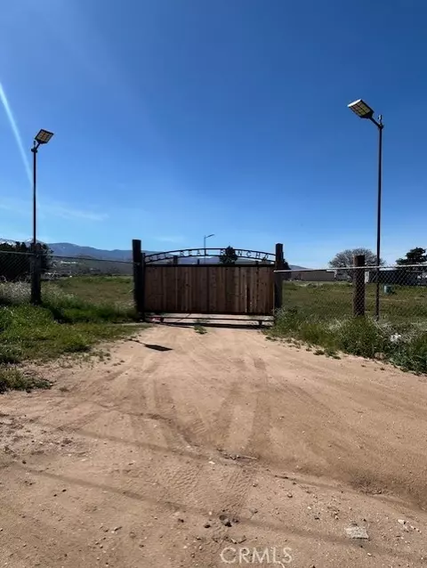 6677 Snow Line, Phelan, CA 92371