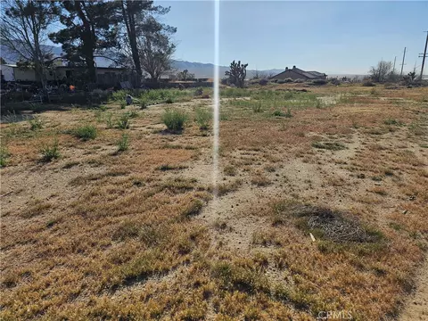 30423 Desert Vw, Lucerne Valley, CA 92356 photo 4