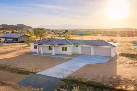 15168 Barbara, Apple Valley, CA 92307