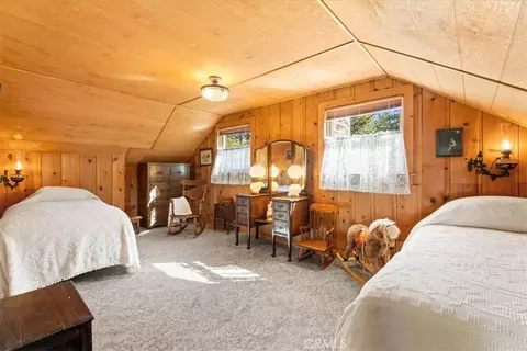 Bedroom - 5708 Sycamore, Wrightwood, CA 92397 photo 5 of 7