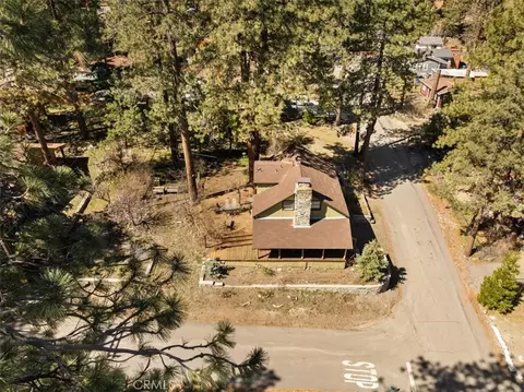 View/Area - 5708 Sycamore, Wrightwood, CA 92397 photo 2 of 3