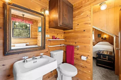 Bath - 5708 Sycamore, Wrightwood, CA 92397 photo 3 of 4