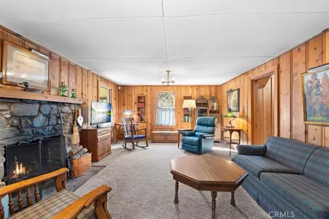 Living - 5708 Sycamore, Wrightwood, CA 92397 photo 3 of 4