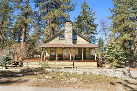 Exterior - 5708 Sycamore, Wrightwood, CA 92397 photo 2 of 10