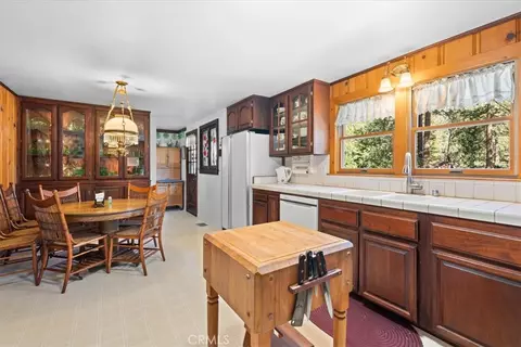 Kitchen - 5708 Sycamore, Wrightwood, CA 92397 photo 4 of 4