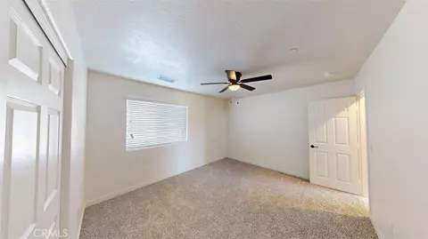 Bedroom - 15009 Temecula Rd, Apple Valley, CA 92307 photo 7 of 11