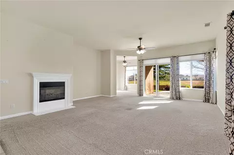Living - 10855 Katepwa St, Apple Valley, CA 92308 photo 3 of 4